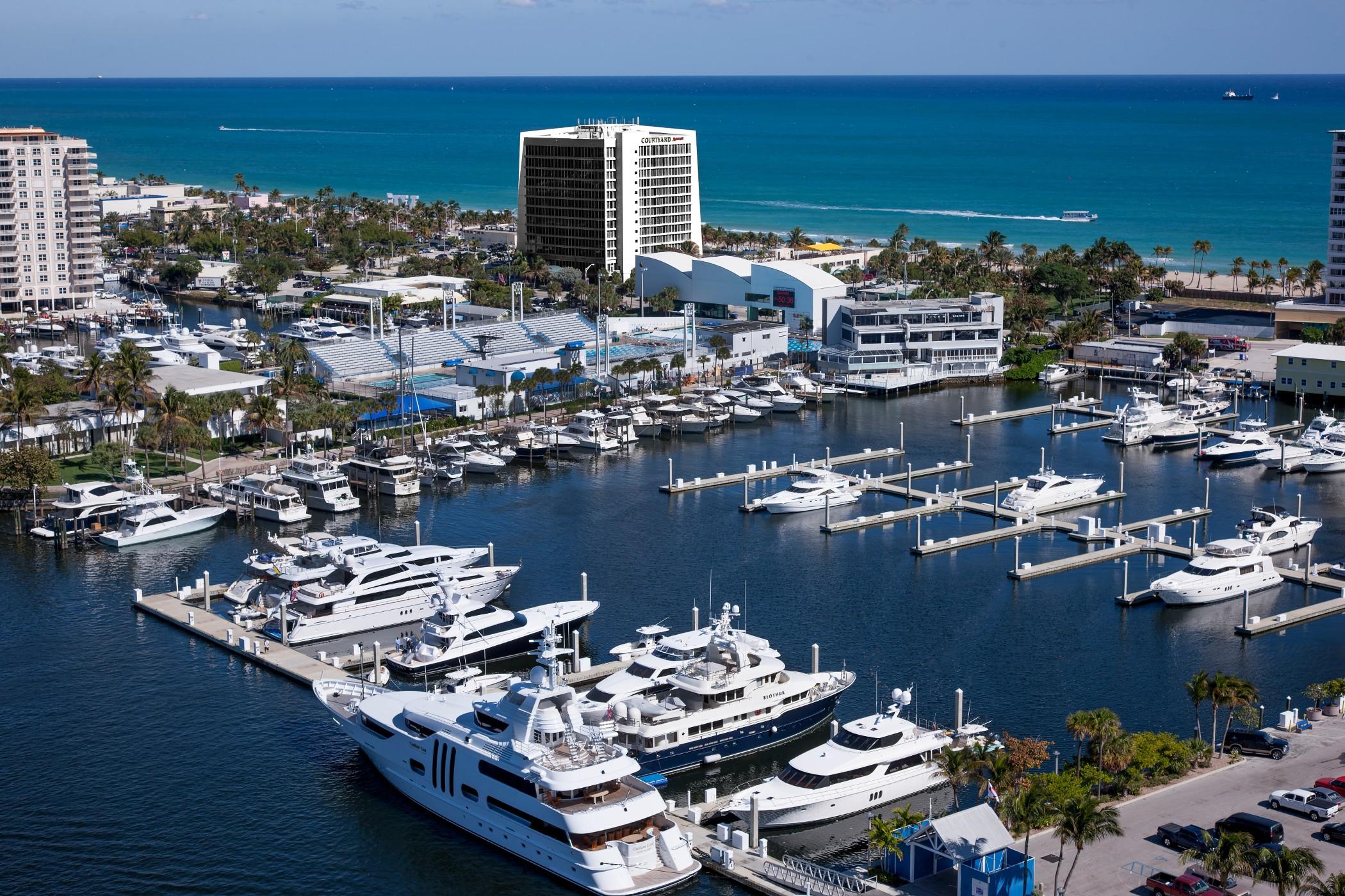 Courtyard By Marriott Oceanside Fort Lauderdale Beach Exterior photo