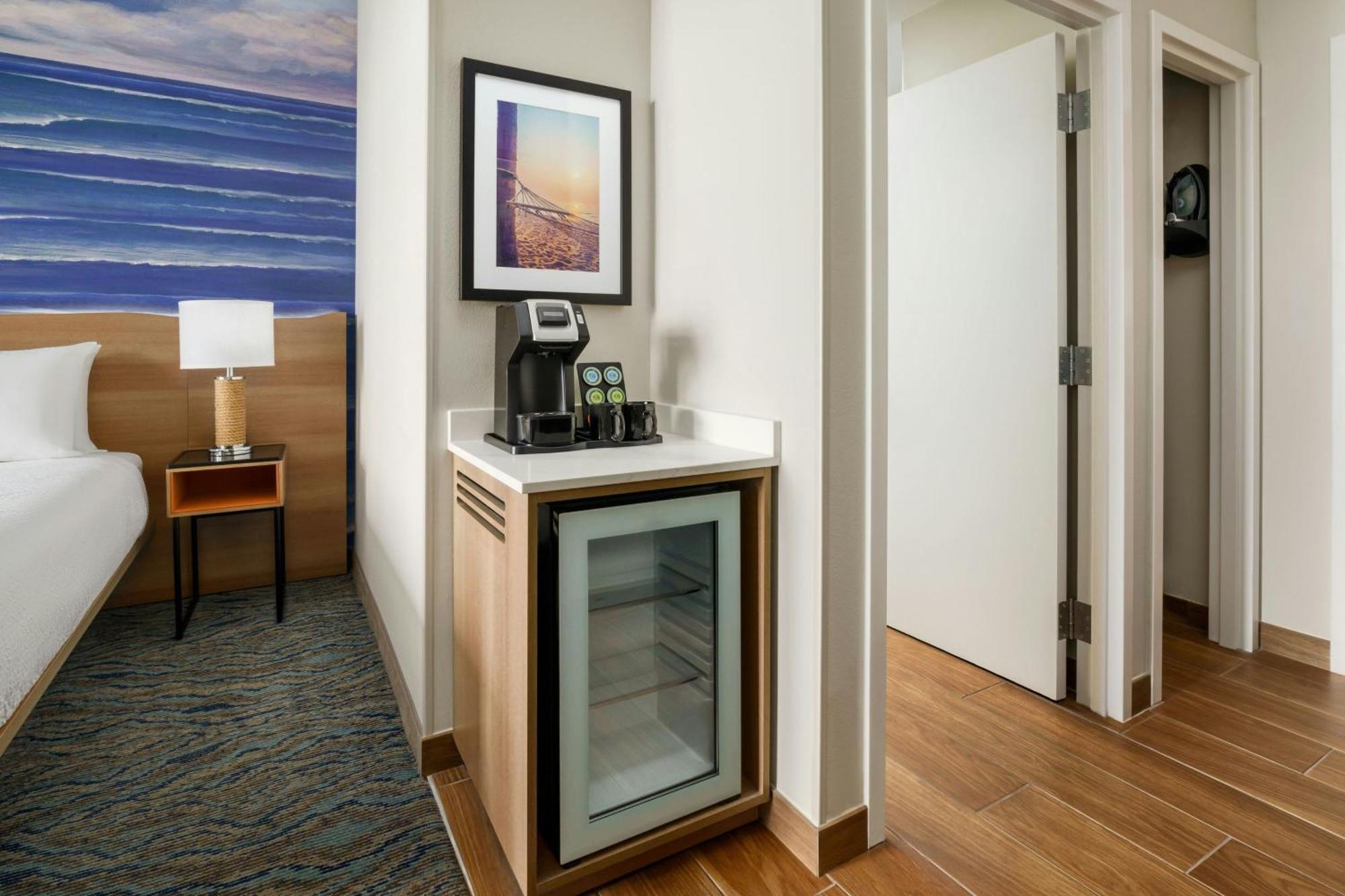 Courtyard By Marriott Oceanside Fort Lauderdale Beach Exterior photo
