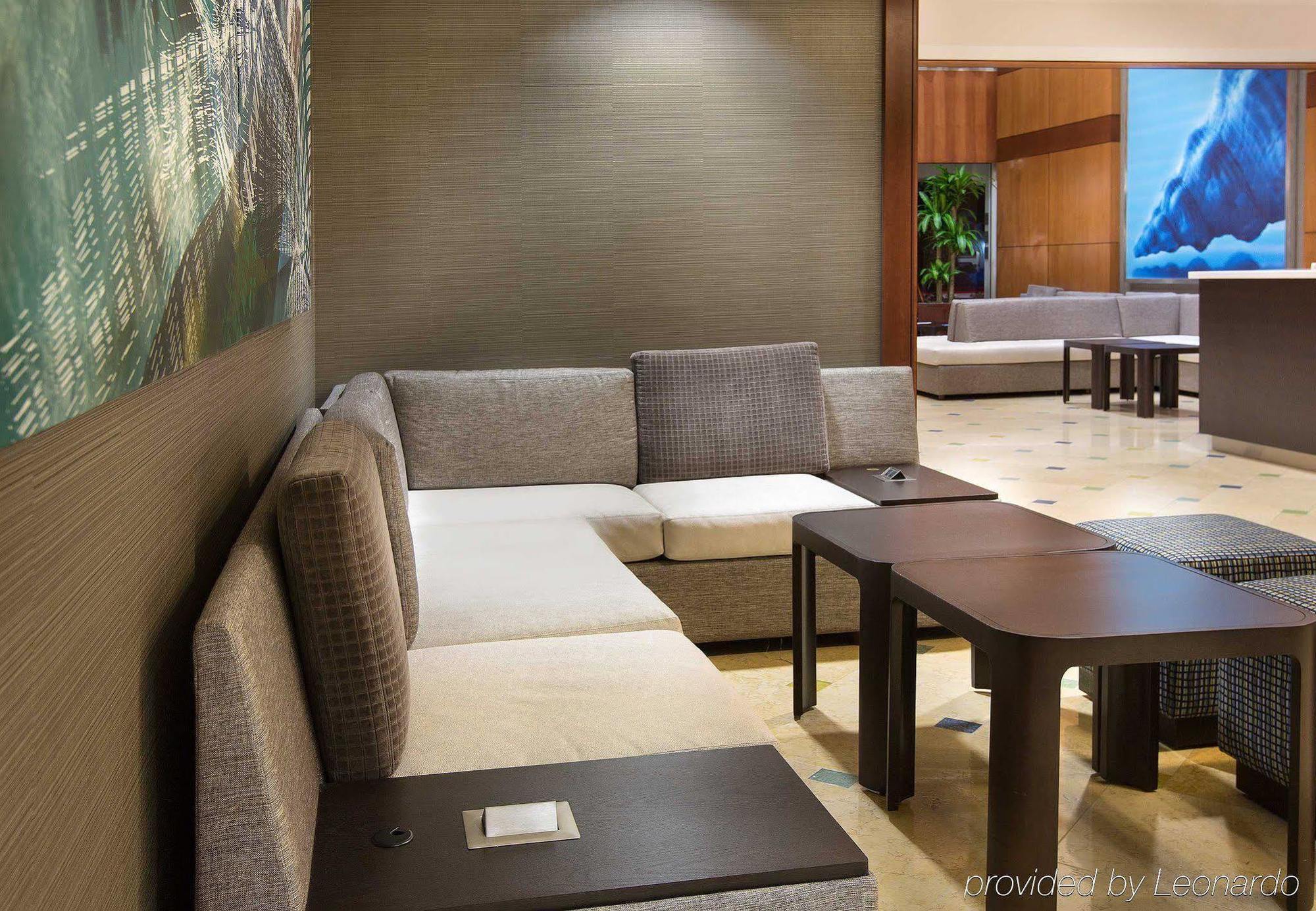 Courtyard By Marriott Oceanside Fort Lauderdale Beach Exterior photo